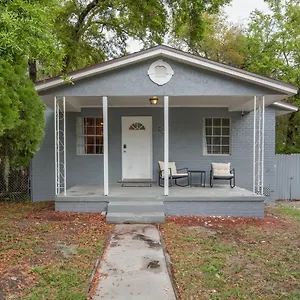 **tampa Urban Convenience ** , Tampa United States